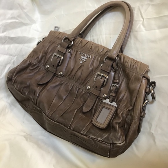 Prada Gaufre brown medium nappa bag 👜 - Picture 8 of 8